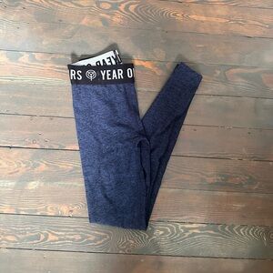 Year of ours! Super soft and comfy yoga leggings (BLUE 💙) (XS) (LIKE NEW)
